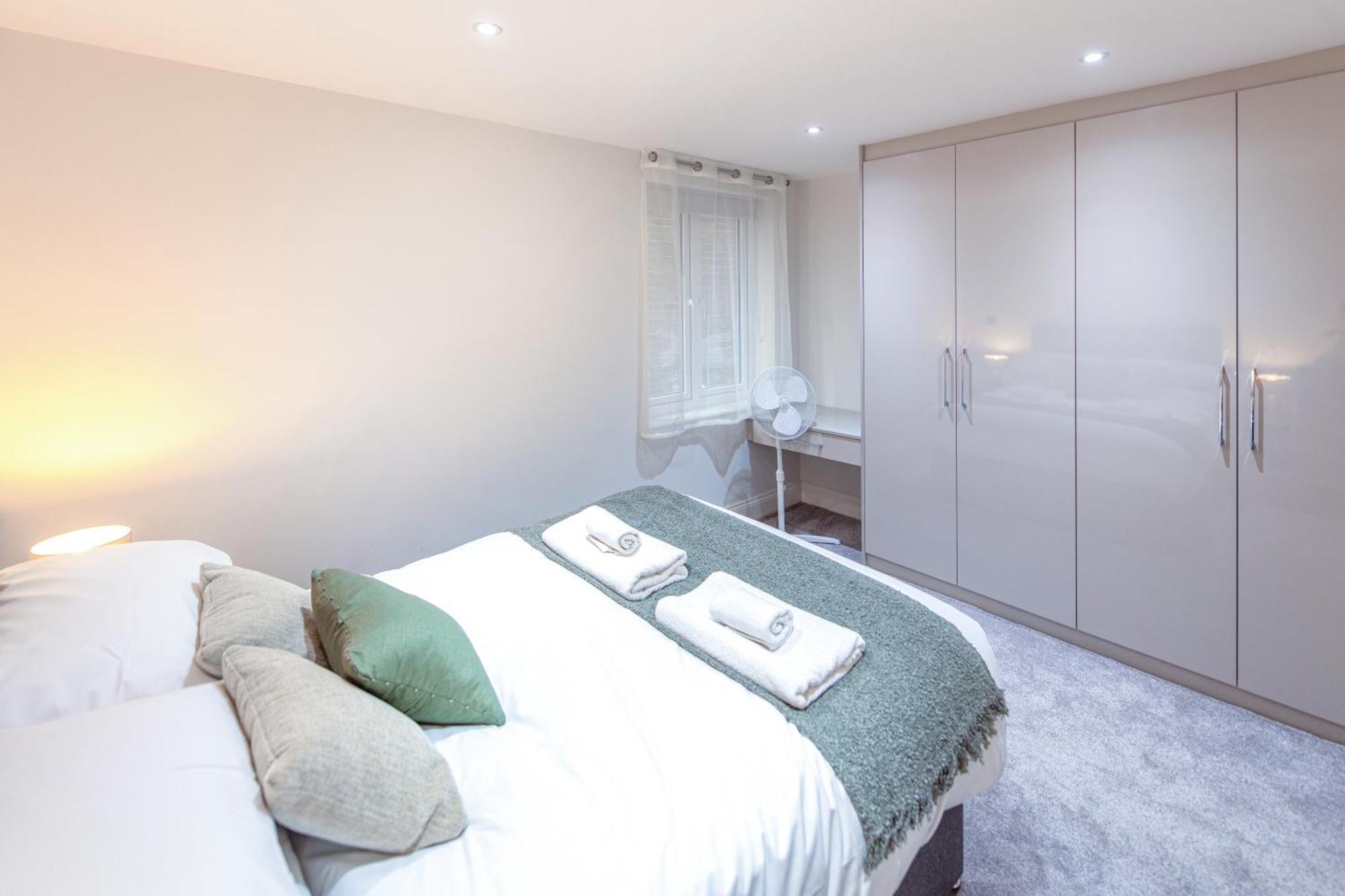 Ealing Residency Aparthotel London Ngoại thất bức ảnh