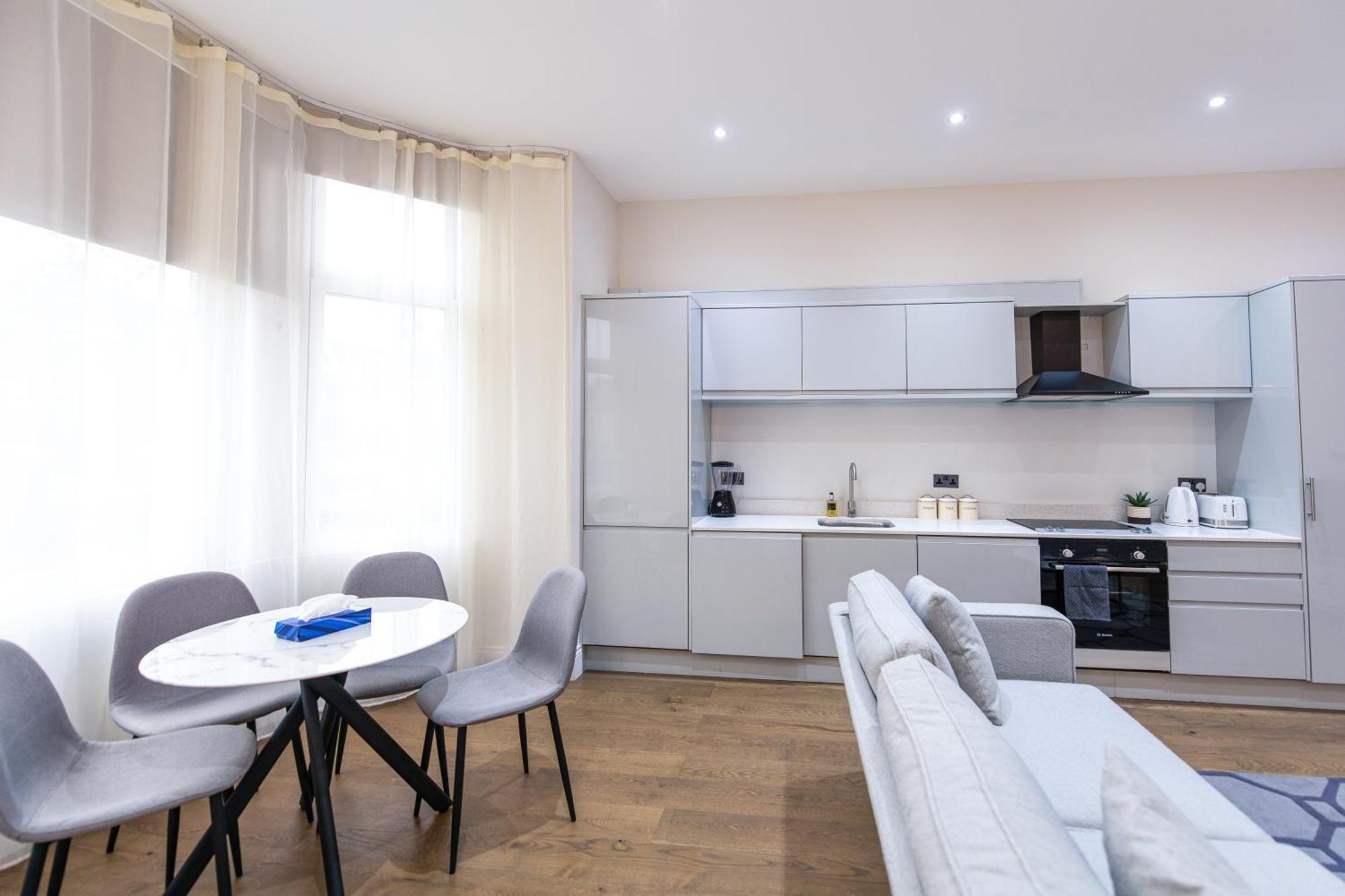 Ealing Residency Aparthotel London Ngoại thất bức ảnh