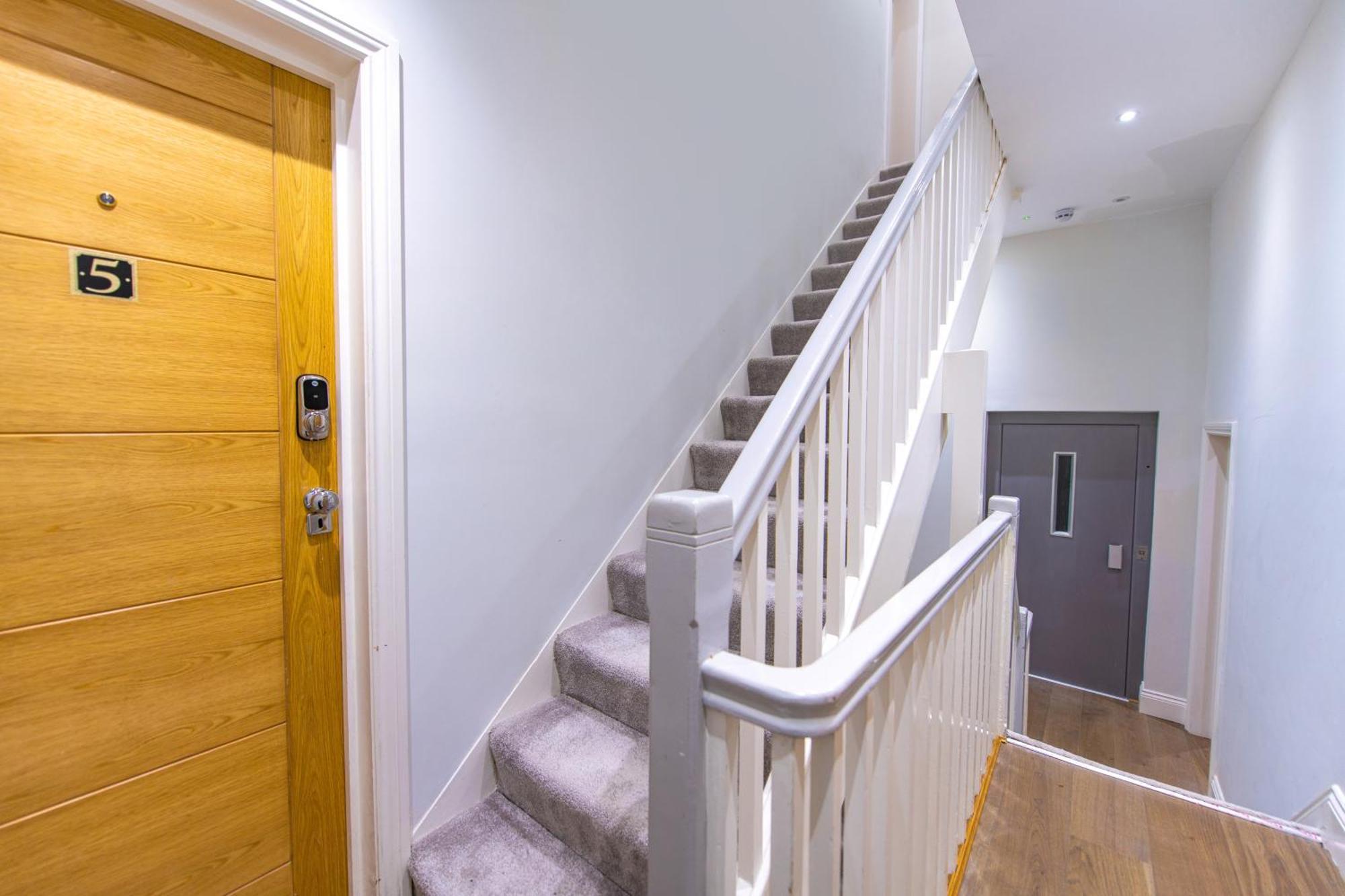 Ealing Residency Aparthotel London Ngoại thất bức ảnh